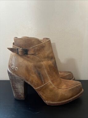 Bed Stu Isla ankle boots in tan rustic leather size 9.5 Women